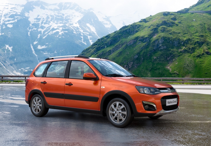 Россияне раскупают яркие LADA
