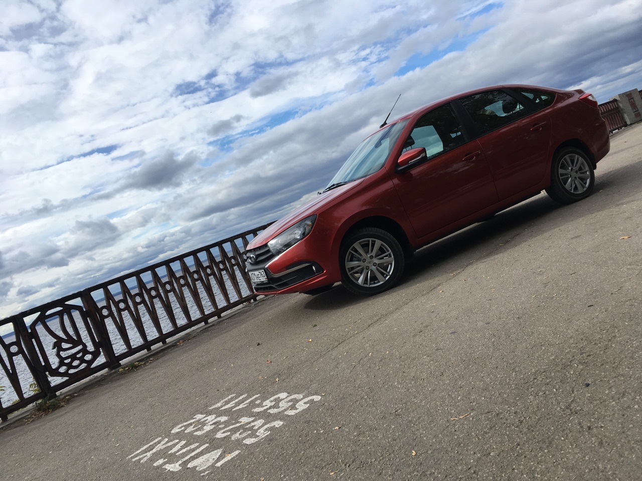 LADA Granta возглавила рейтинг апрельских бестселлеров
